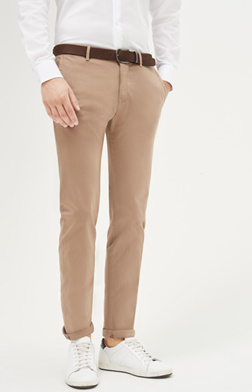 Chino Matthew in Beige