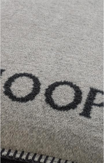 Leads to product detail page "null"