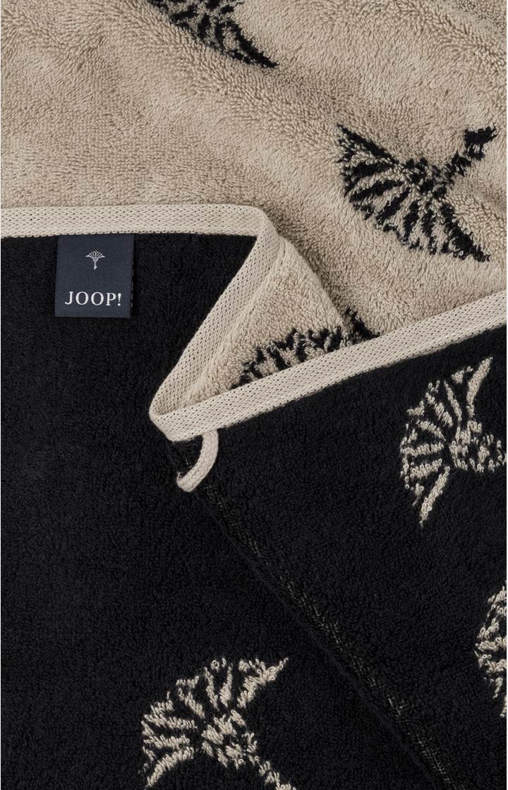 Ręcznik do rąk FADED CORNFLOWER marki JOOP! w kolorze hebanowym, 50 x 100 cm