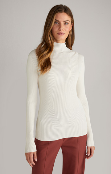 Rib Knit Pullover in Off-white