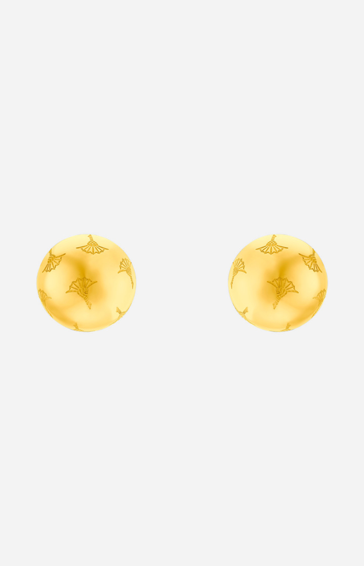 Stud Earrings in Gold