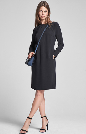 Crêpe-Kleid Dailah in Schwarz