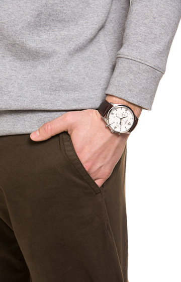 Herrenuhr in Braun/Weiß