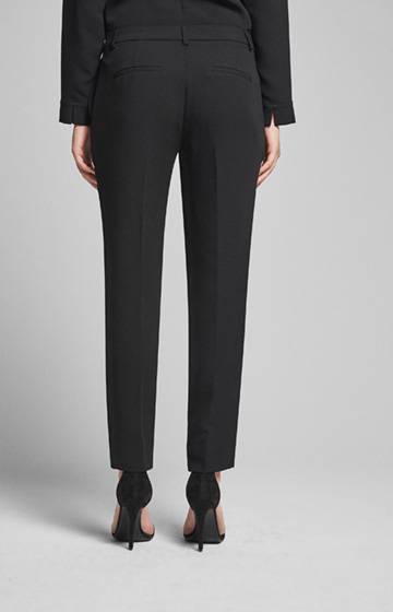 Hose Maya in Schwarz