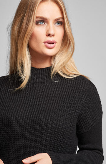 Pullover Karna in Schwarz