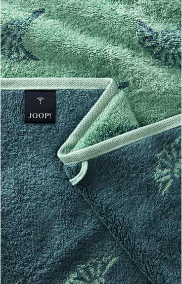 Ręcznik kąpielowy JOOP! MOVE FADED CORNFLOWER w kolorze turkusowym