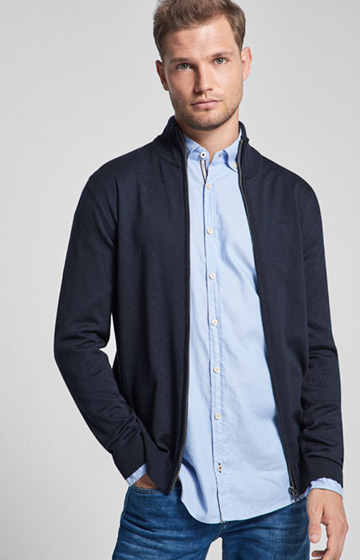 Cardigan Davis in Navy