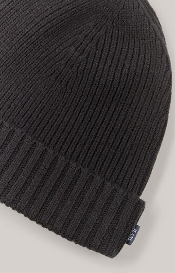 Francis Knitted Beanie in Black