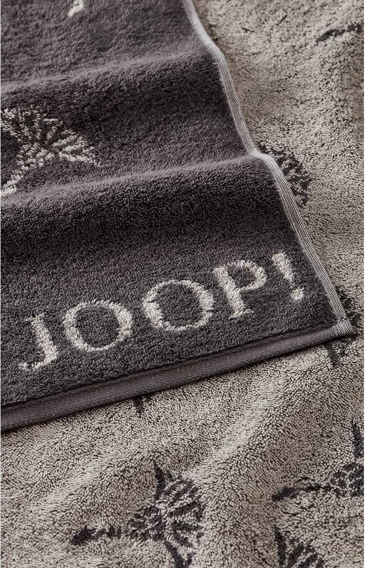 Ręcznik kąpielowy JOOP! MOVE FADED CORNFLOWER w kolorze antracytowym