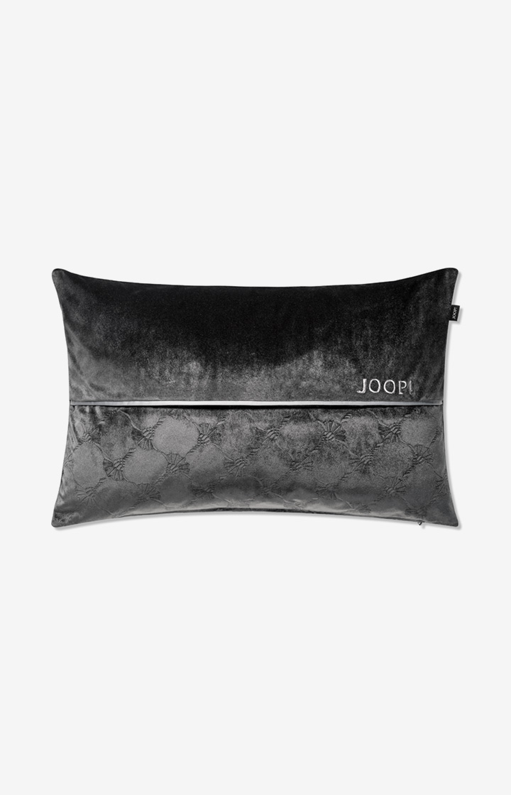 Scene cushion covers in anthracite