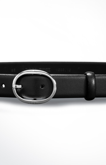 Gürtel mit ovaler Schließe in Schwarz