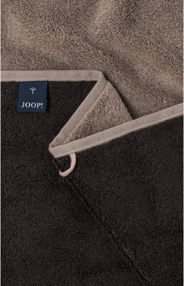 Ręcznik kąpielowy CLASSIC DOUBLEFACE marki JOOP! w kolorze mokki, 80 x 150 cm