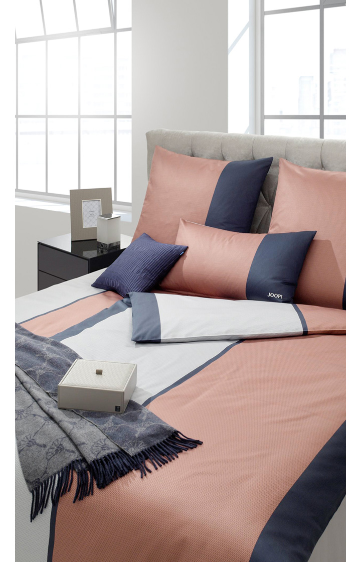 JOOP! presents the look with the product Homeline picture frame (for 10 x 15 cm photos), white