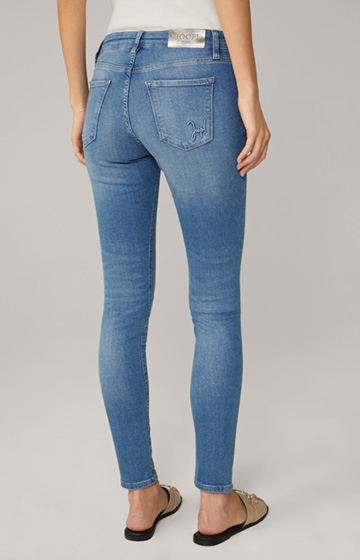 Sue Jeans in Blue Denim