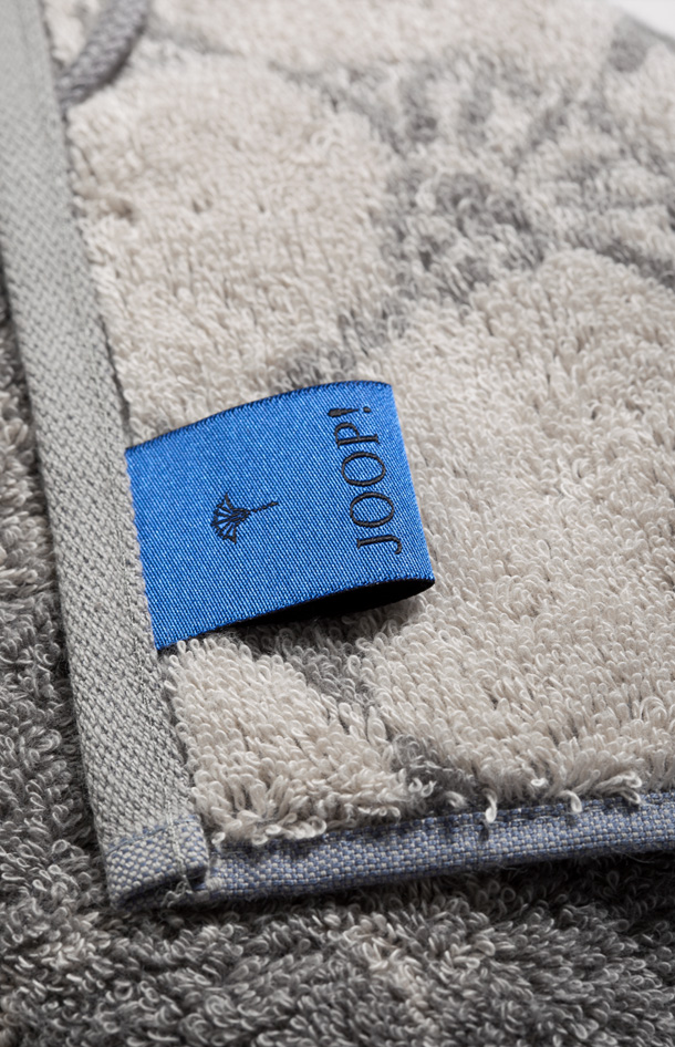 Führt zu Produktdetailseite „null"