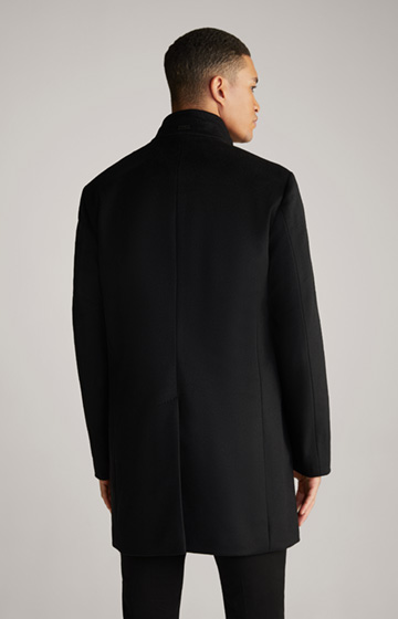 Maron Coat in Black