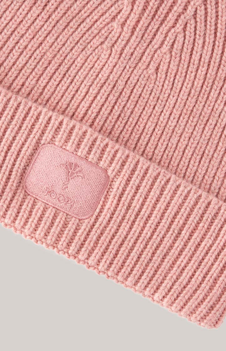 Dzianinowa czapka w kolorze różowym
