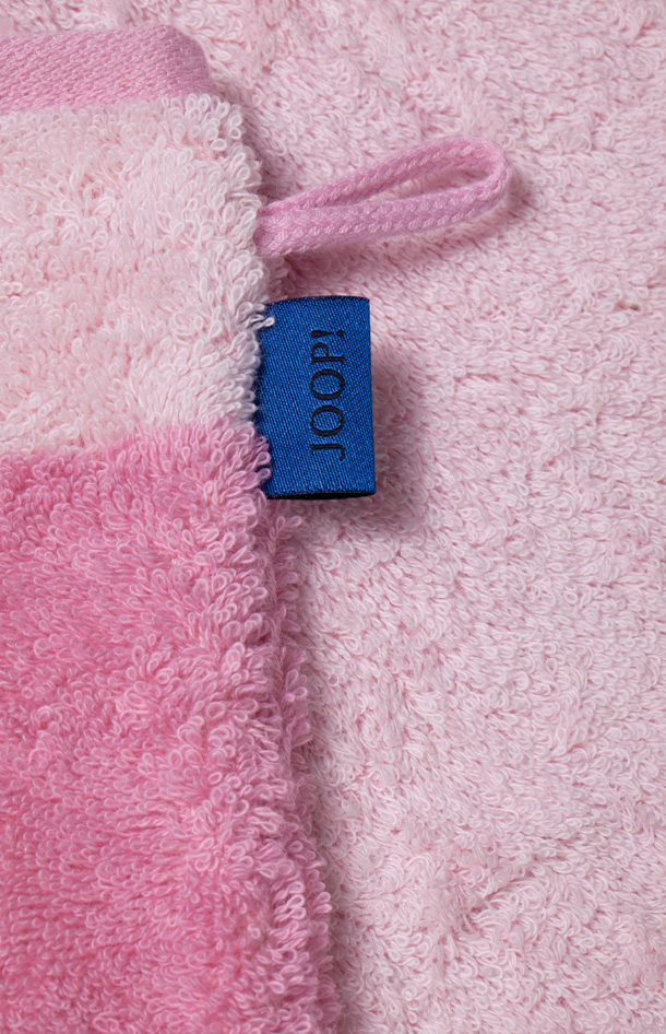 Führt zu Produktdetailseite „null"