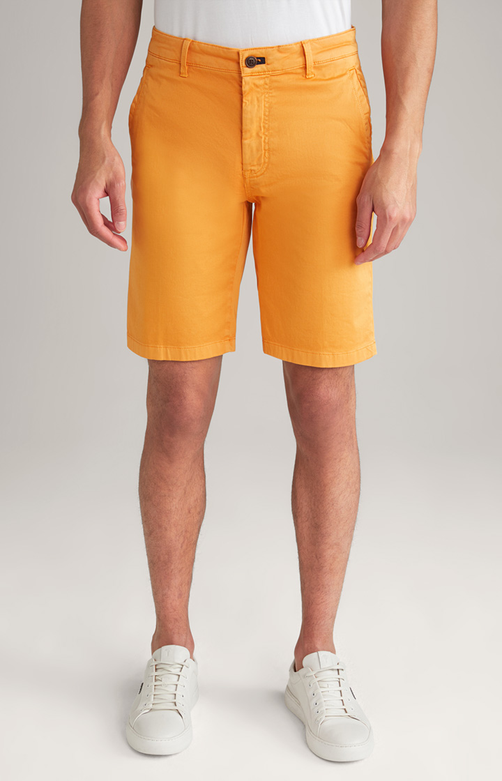 Shorts in Orange