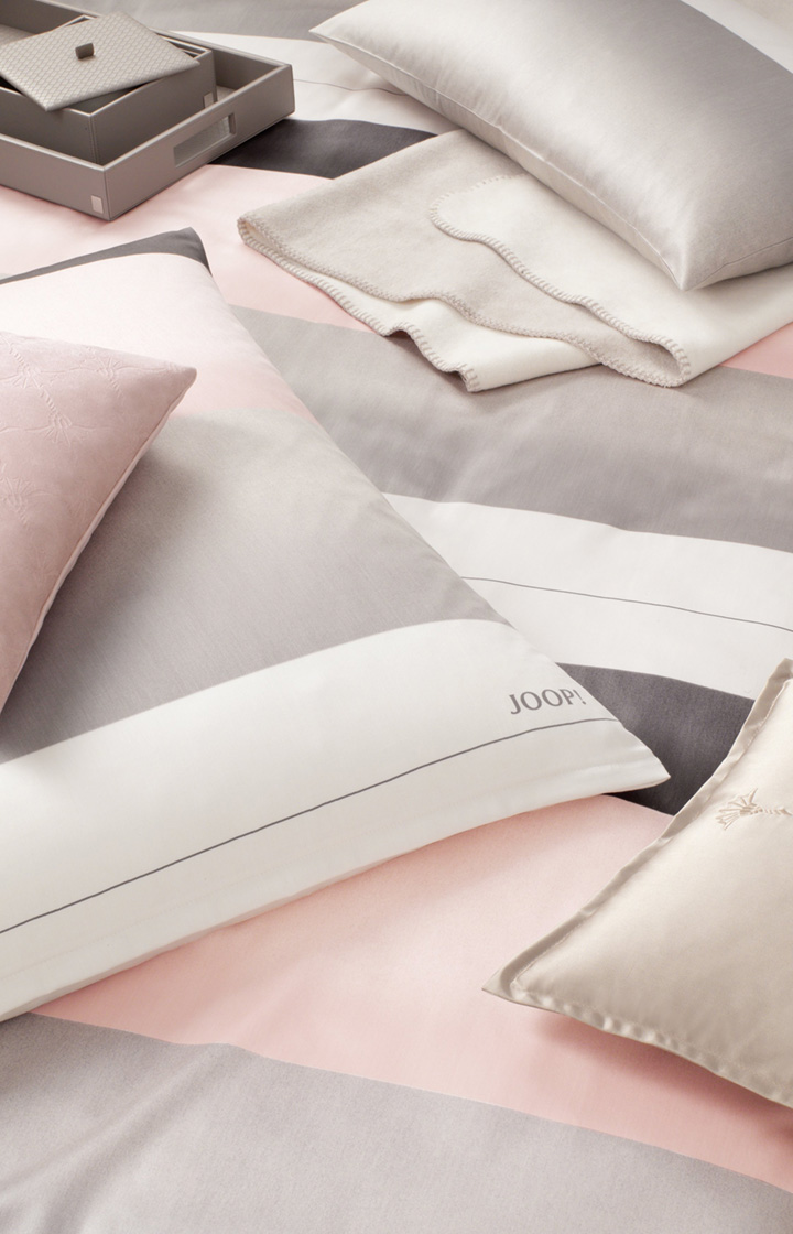 JOOP! presents the look with the product Large homeline tray, grey-pink
