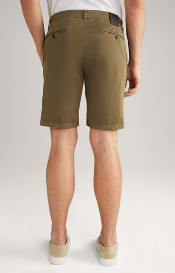 Bay Chino Shorts in Olive