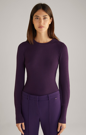 Sweter w kolorze liliowym