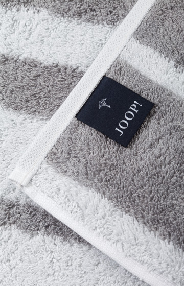 Führt zu Produktdetailseite „null"