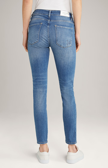 Slim Fit Skinny Jeans In Blue Washed