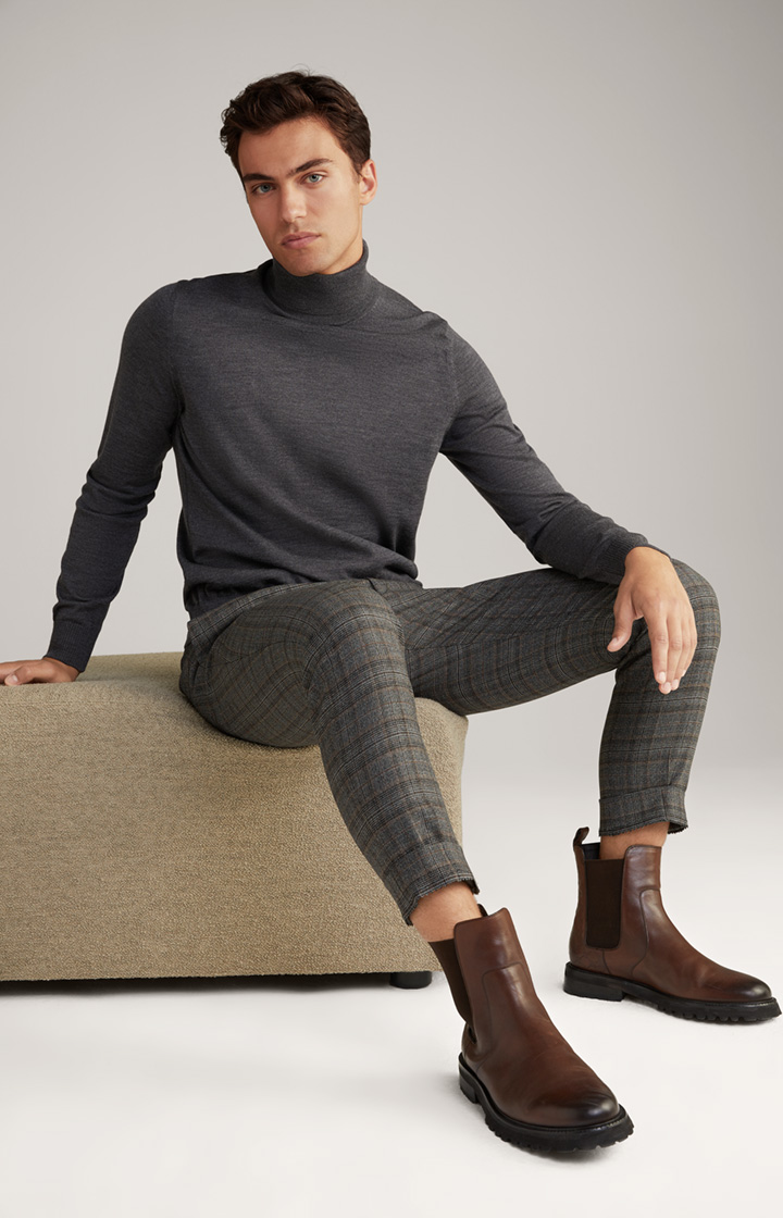 Donte Merino Wool Turtleneck Pullover in Anthracite