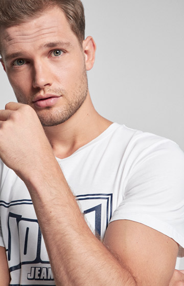 T-Shirt Aidan in Weiß