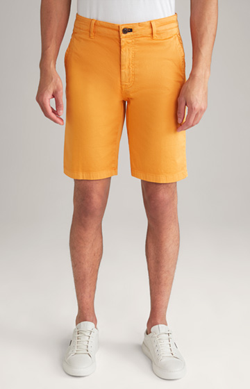 Shorts in Orange