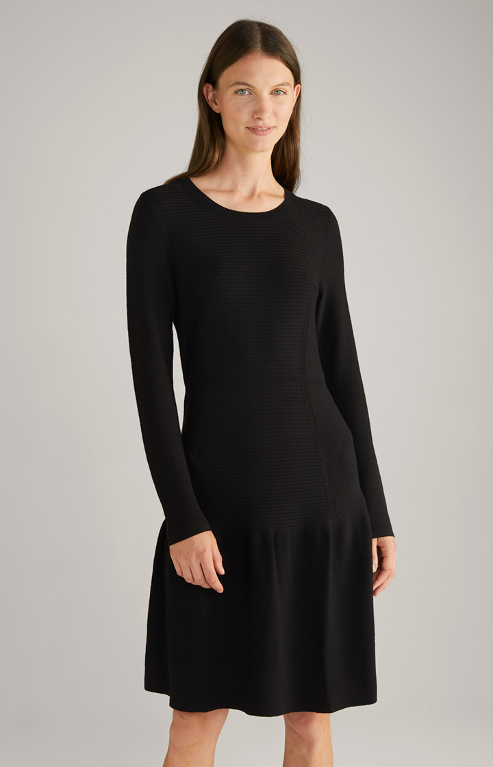 Strick-Kleid in Schwarz