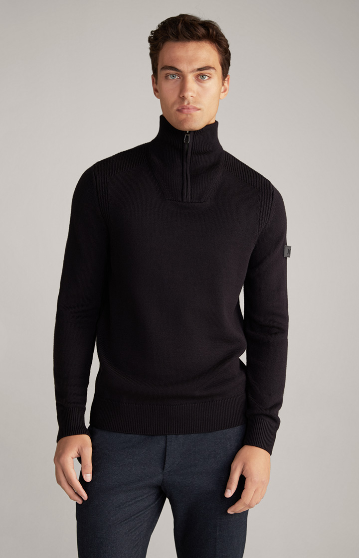 Knitted Troyo Pullover in Dark Blue