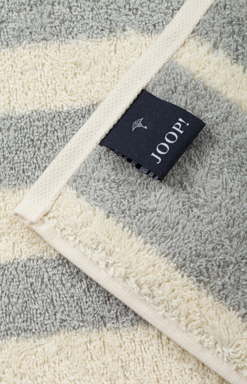 Führt zu Produktdetailseite „null"