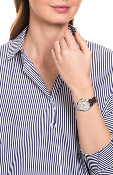 Damenuhr in Silber/Weiß