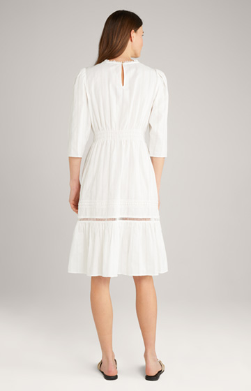 Bawełniana sukienka w kolorze białym